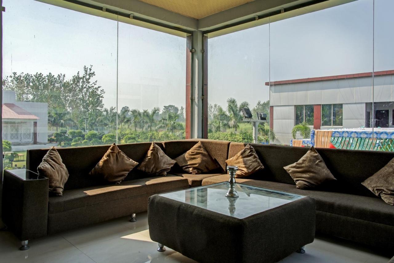 Oyo 62241 Swastik Garden Hotel Dhāmpur Exterior photo