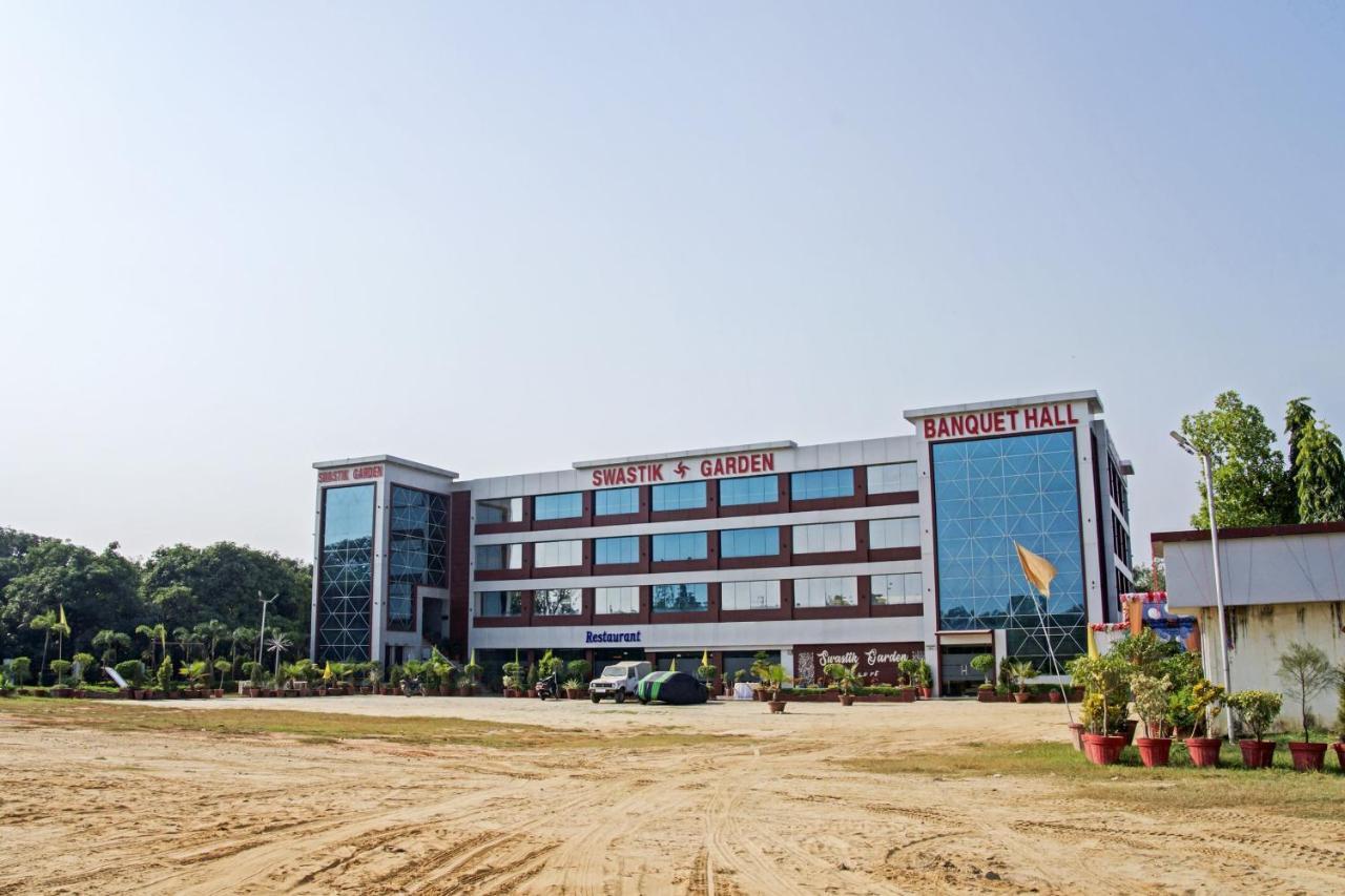 Oyo 62241 Swastik Garden Hotel Dhāmpur Exterior photo